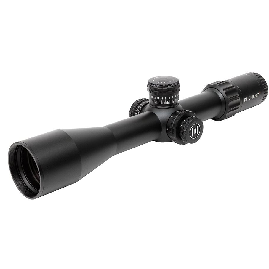 Element Optics Titan 3-18x50 monterat på vapen