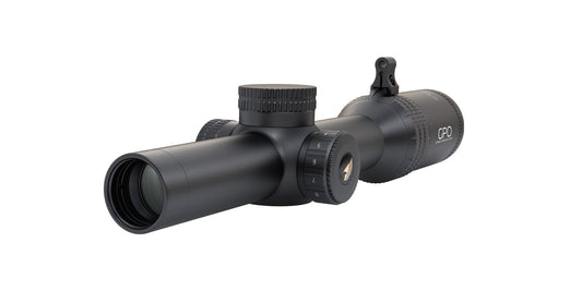 GPO Spectra 8x 1-8x24i kikarsikte sedd snett framifrån