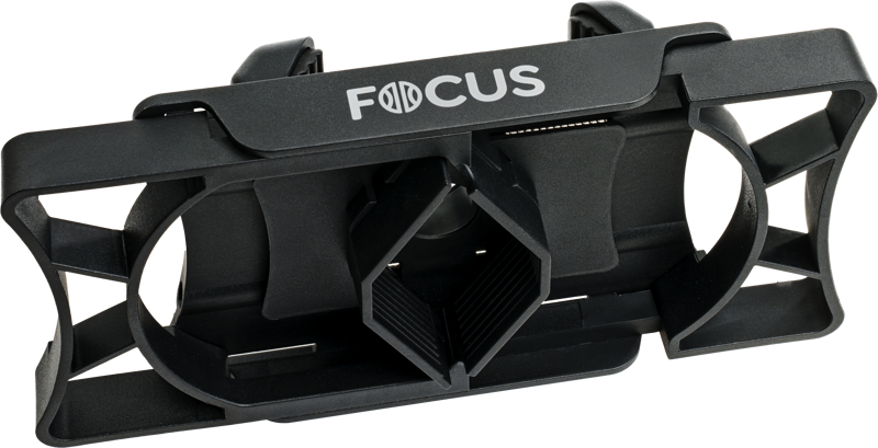 Fånga varje ögonblick av dina utomhusäventyr med lätthet och tydlighet med&nbspFocus Sport Optics mångsidiga Digiscoping mobiltelefonadapter. Denna adapter är konstruerad för att passa okular från 23 mm till 64 mm och ger en säker och stabil anslutning till ditt spotting scope