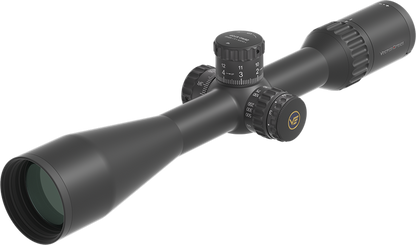 Continental x6 4-24x50 ARI HD FDE är ett taktiskt kikarsikte med andra fokalplanet och lång räckvidd för krävande skyttar som vill ha seriös räckvidd i ett snyggt