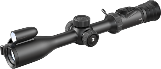 HIKMICRO ALPEX PRO A50PL är ett digitalt dag- och mörkerseende kikarsikte som är utformat för tydlig observation av mål från starkt dagsljus till djup natt. Med en 12 MP-sensor och ett ljusstarkt 50 mm F1.8-objektiv ger det ett brett synfält på 12