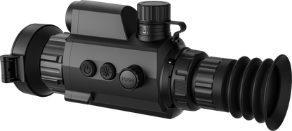 Hikmicro Panther PH50L 2.0 Thermal Image Scope har en 384 × 288 termisk detektor och 1024 × 768 OLED-monitor. Hög värmekänslighet säkerställer perfekt detaljigenkänning även under de svåraste väderförhållanden när objektet och bakgrunden har minimal temperaturskillnad. Kikaren används främst för scenarier som vandring