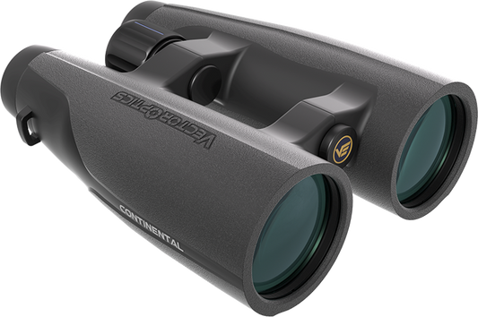 Kikaren Continental 15x56 ED kombinerar ED-glas och optik med fullständig flerlagerbeläggning med ett robust