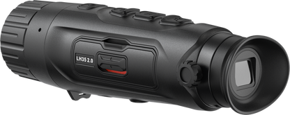 Hikmicro Lynx LH35 2.0 termisk monokular är utformad för att förbättra varje jaktäventyr och levererar exceptionell prestanda i alla miljöer. Med sin imponerande 3