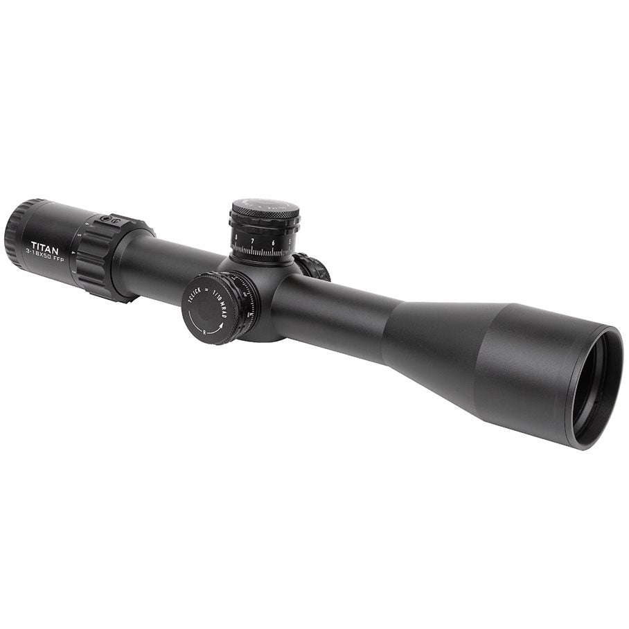 Element Optics Titan 3-18x50 objektiv